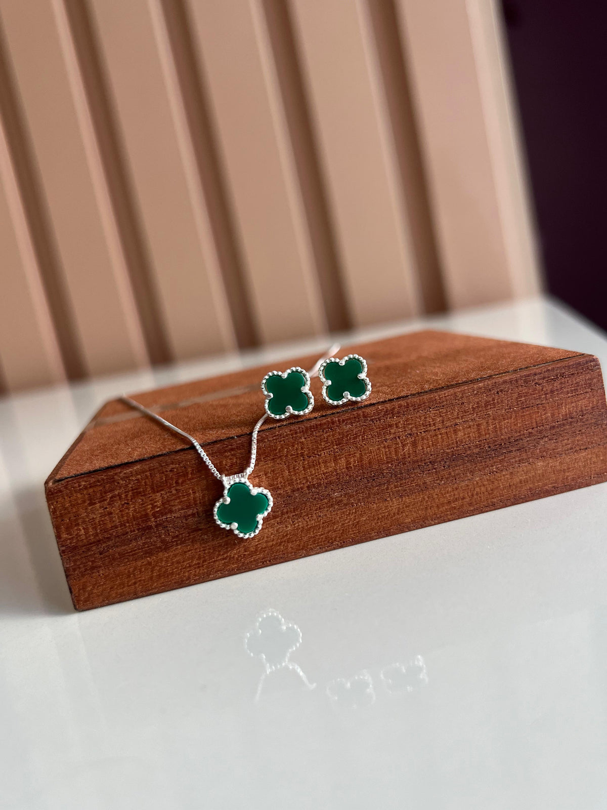 Conjunto Trevo Verde em Prata 925